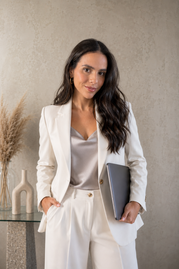 75477467 5A0D 49E0 8A4C 30071A743F8D Private Health Insurance in Texas — Built Around Your Life picture of the owner of the company, Find Coverage (Thyrza de Oliveira)